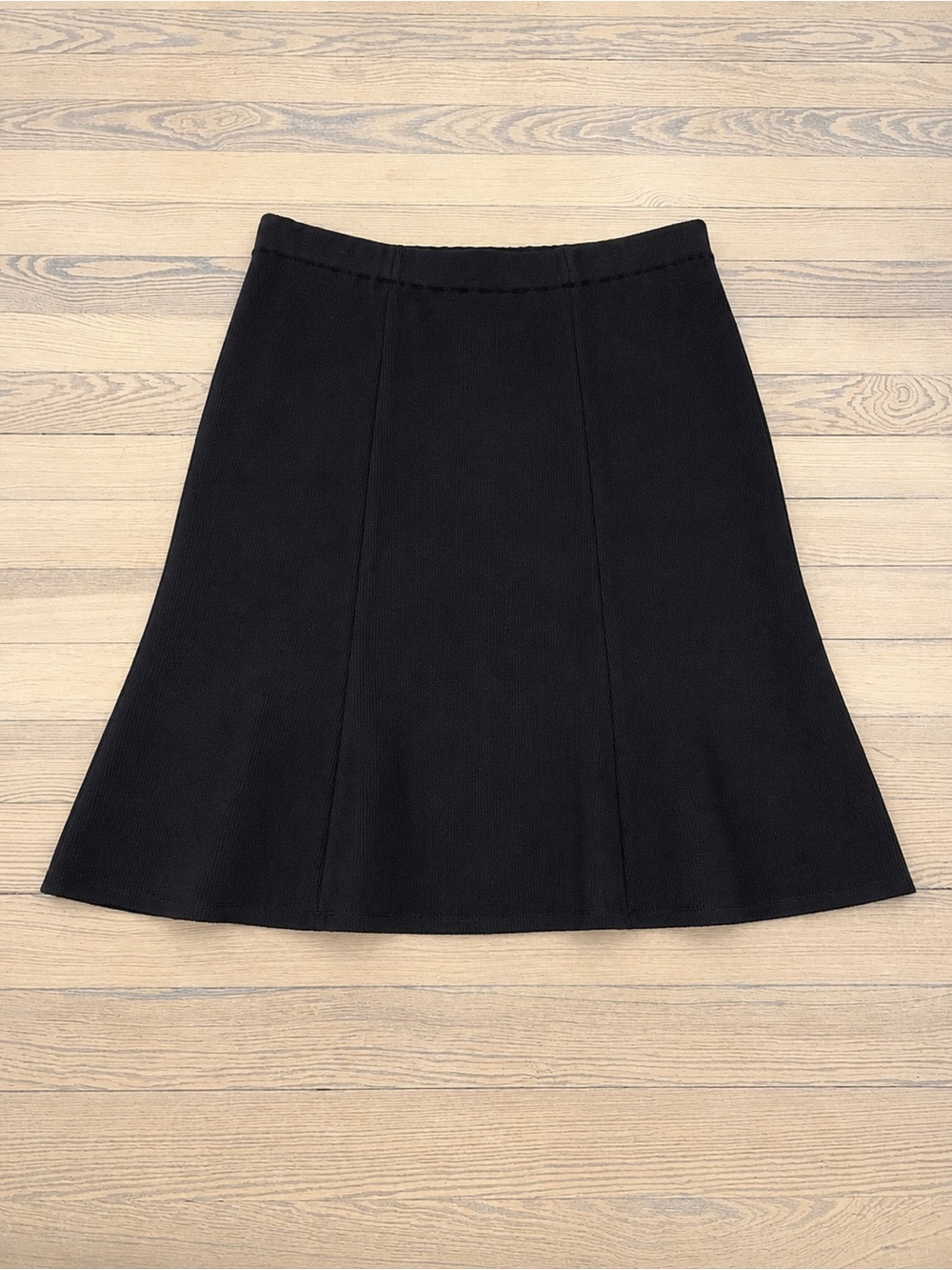 St. John Caviar Women’s Black Wool Blend Knit Flared Skirt Size 16